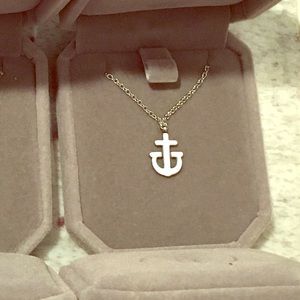 Anchor pendant necklace.